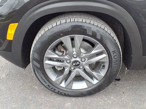 Used 2021 Kia Seltos S image 10