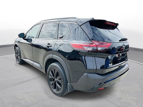 Used 2023 Nissan Rogue SV w/ SV Premium B Package image 36