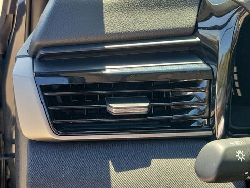 Used 2025 Toyota Camry LE image 33