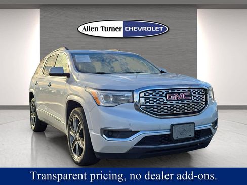 Used 2017 GMC Acadia Denali w/ Technology Package image 2