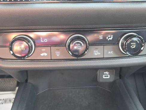Certified 2024 Honda HR-V Sport image 32