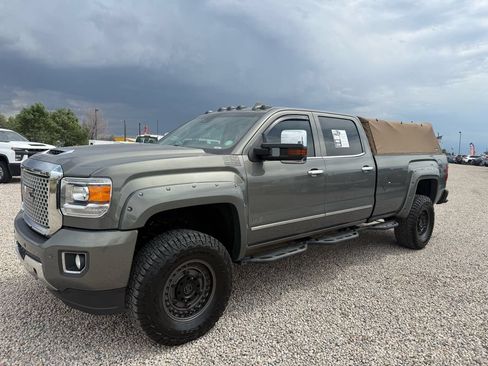Used 2017 GMC Sierra 3500 Denali w/ Duramax Plus Package AWD/4WD image 5