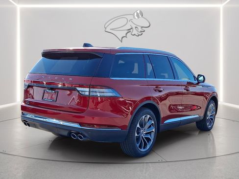 New 2025 Lincoln Aviator Reserve image 3