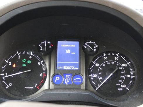 Used 2014 Lexus GX 460 w/ Premium Package AWD/4WD image 36