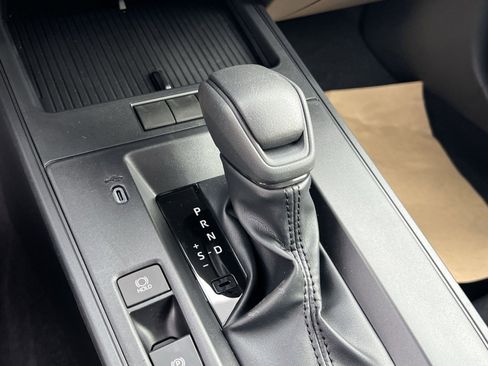 New 2026 Toyota Corolla Cross L image 15