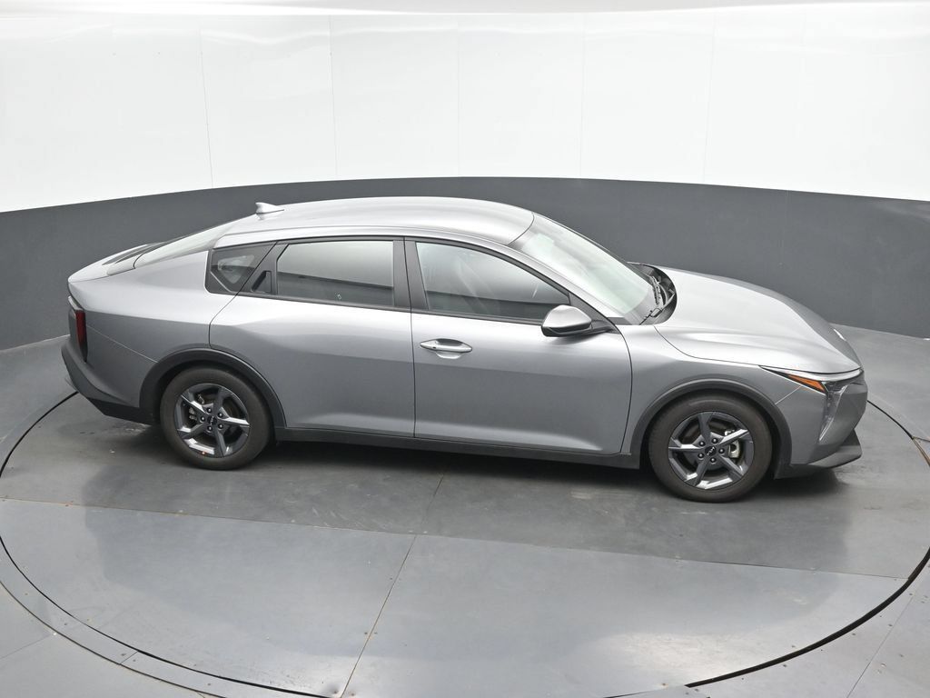 Used 2025 Kia K4 FWD image 30