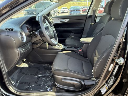 Used 2024 Kia Forte LXS FWD image 16