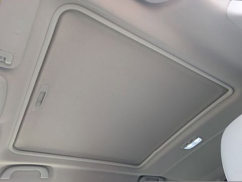 Used 2023 Subaru Forester Premium image 15