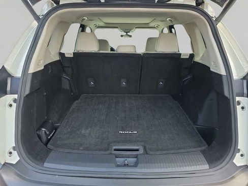Used 2021 Nissan Rogue SV w/ Premium Package FWD image 7