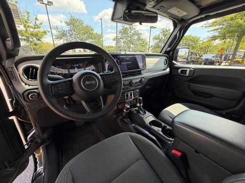 Used 2024 Jeep Wrangler Sport AWD/4WD image 20