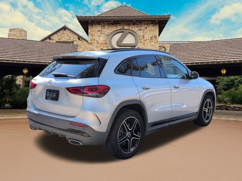 Used 2023 Mercedes-Benz GLA 250 image 2