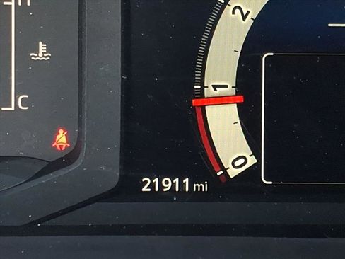 Used 2024 Toyota Tacoma SR image 20