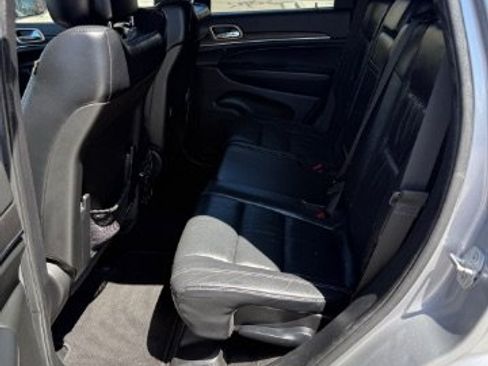 Used 2015 Jeep Grand Cherokee Limited AWD/4WD image 11