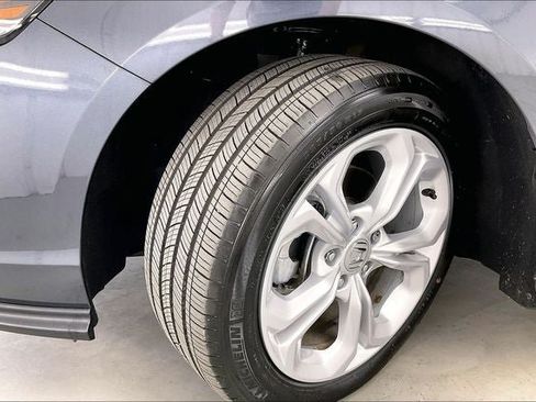 Certified 2025 Honda Accord LX image 33