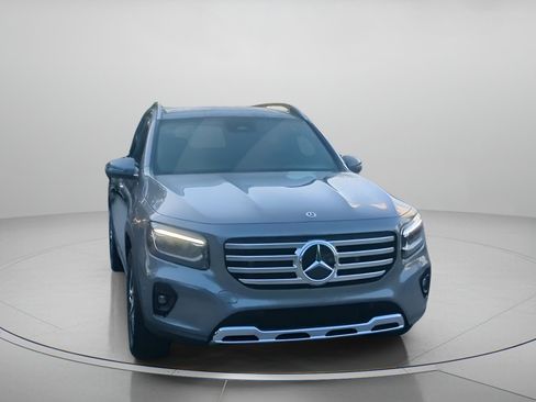 Used 2026 Mercedes-Benz GLB 250 w/ Exclusive Package image 5