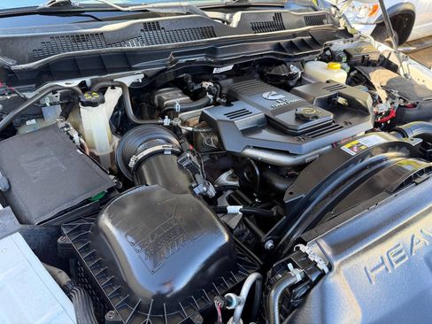 Used 2013 RAM 3500 Tradesman w/ Chrome Appearance Group image 15