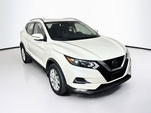Used 2022 Nissan Rogue Sport SV AWD/4WD image 3