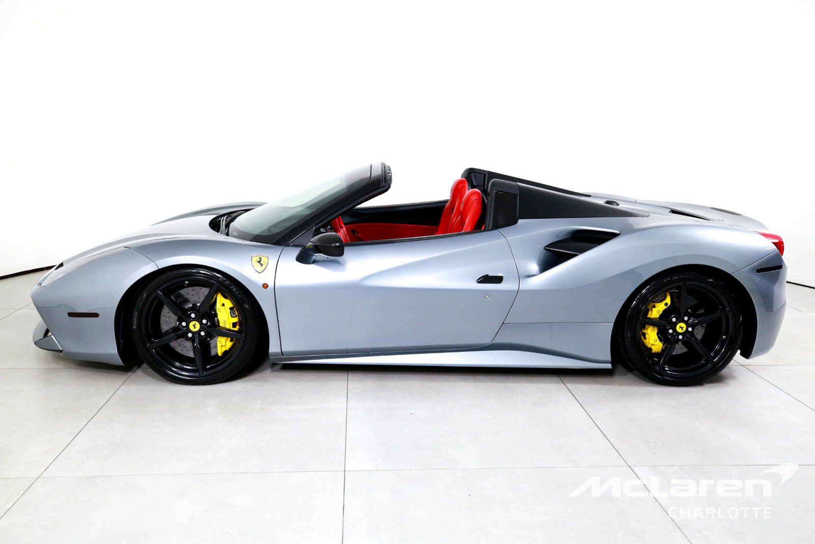 Used 2019 Ferrari 488 Spider RWD image 6