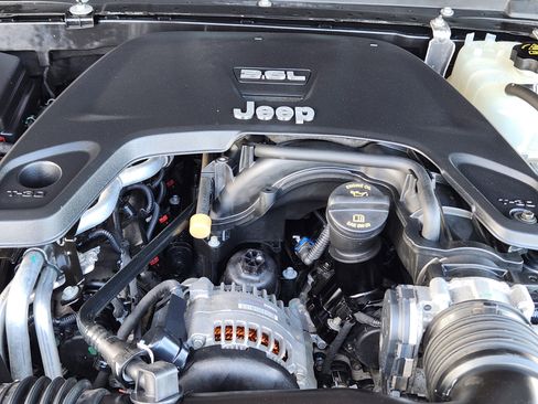 Used 2020 Jeep Gladiator Rubicon w/ Dual Top Group image 25