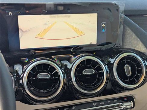 Used 2026 Mercedes-Benz GLA 250 image 12