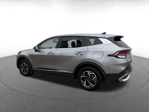 Used 2025 Kia Sportage LX FWD image 10