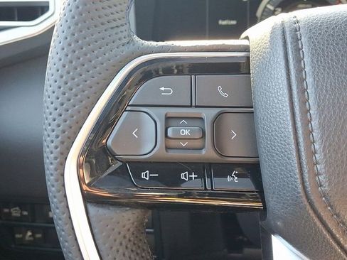 New 2025 Toyota Tundra Platinum AWD/4WD image 19