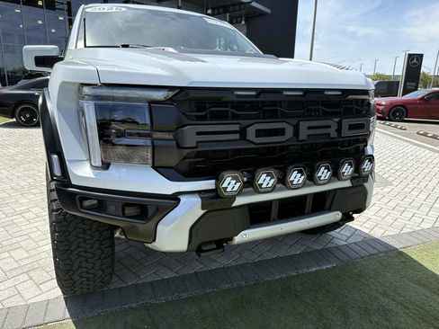 Used 2025 Ford F150 Raptor AWD/4WD image 8