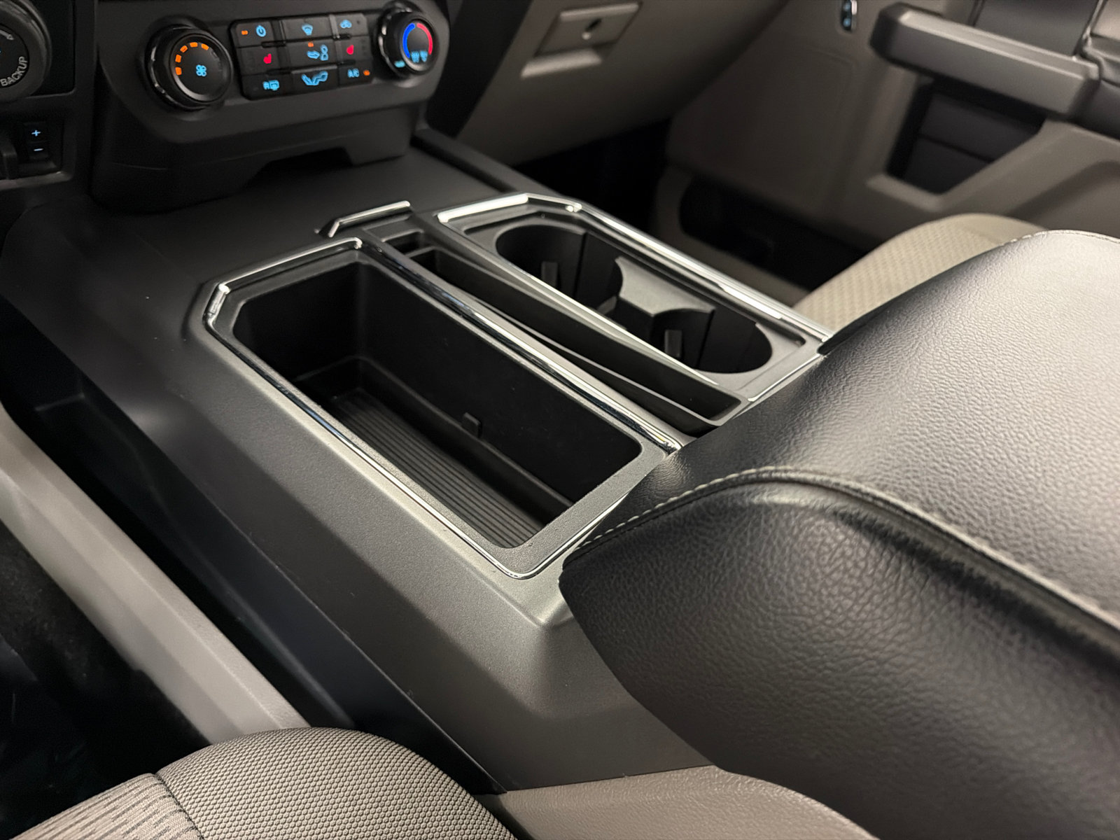 Used 2019 Ford F150 XLT w/ Equipment Group 302A Luxury AWD/4WD image 29