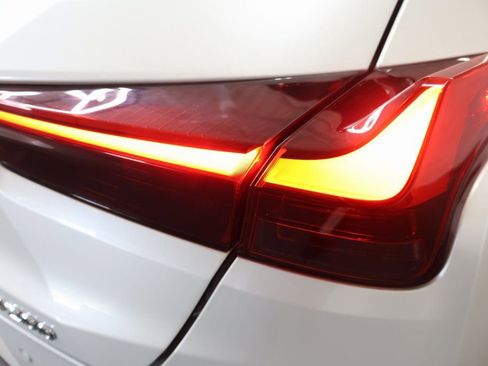 Used 2020 Lexus UX 200 w/ Premium Package image 26