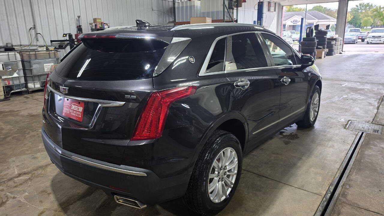 Used 2018 Cadillac XT5 AWD image 4