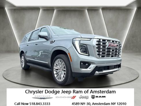 Used 2025 GMC Yukon XL Denali AWD/4WD image 1