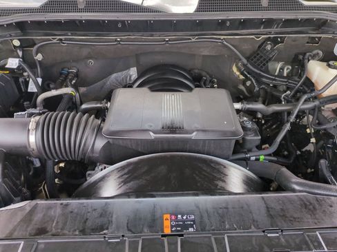 Used 2025 Chevrolet Silverado 2500 LT AWD/4WD image 29