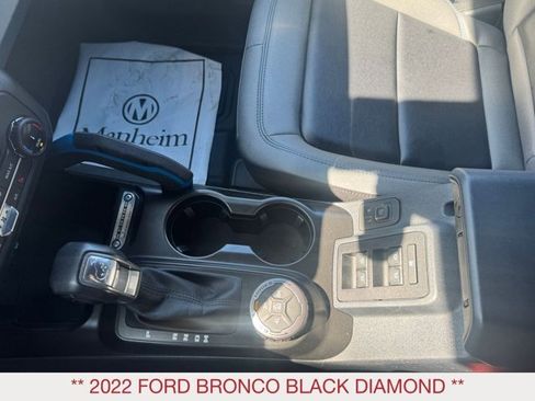 Used 2022 Ford Bronco Black Diamond image 18