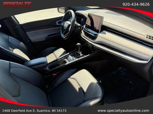 Used 2024 Jeep Compass Latitude AWD/4WD image 20