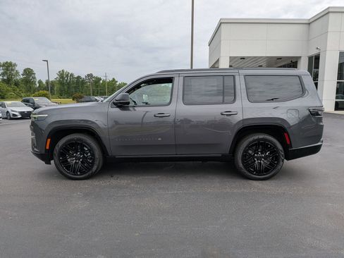New 2026 Jeep Grand Wagoneer Limited AWD/4WD image 8