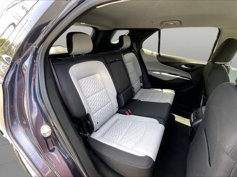 Used 2018 Chevrolet Equinox LT FWD image 26