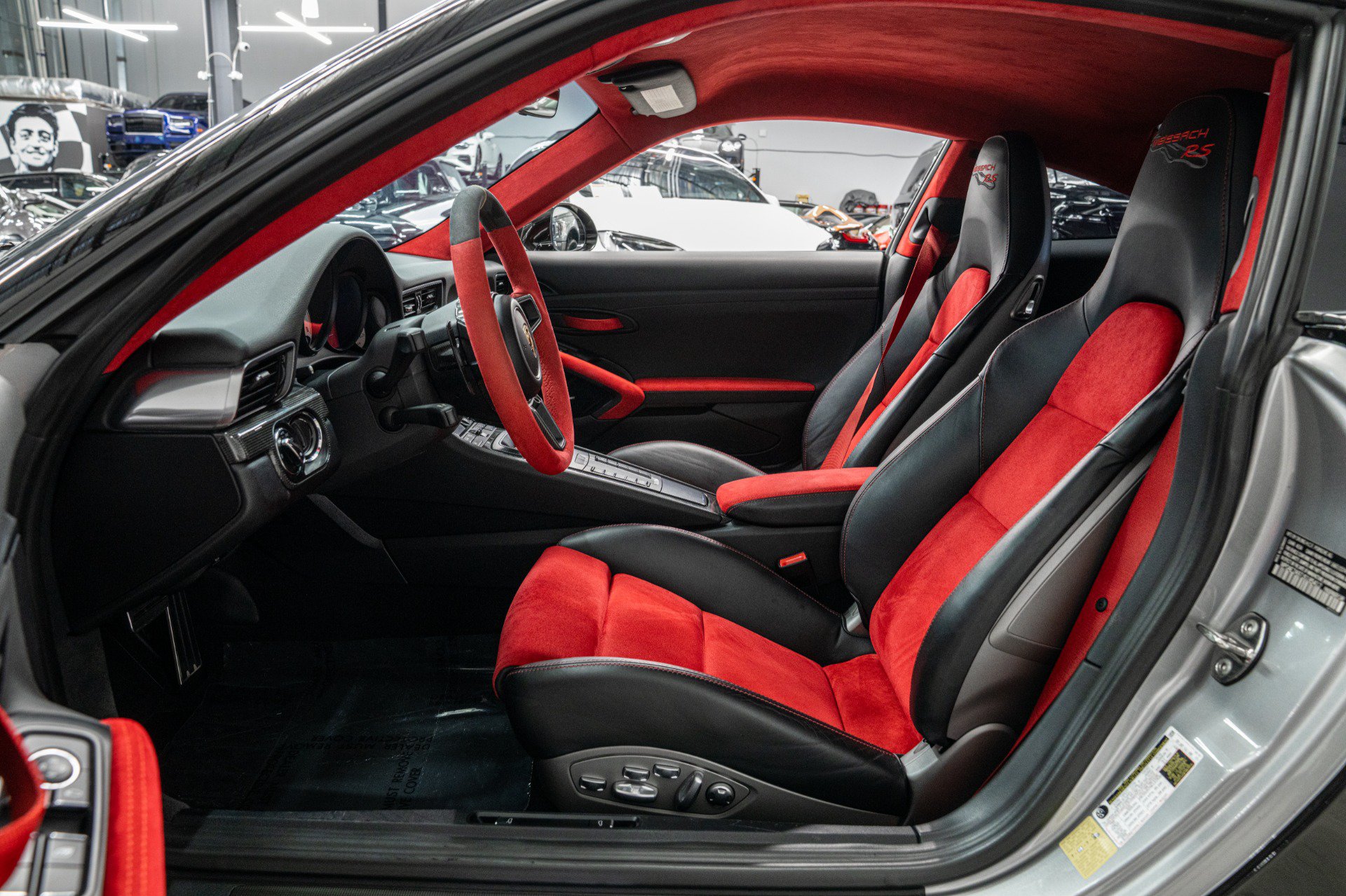 Used 2018 Porsche 911 GT2 RS RWD image 35