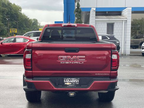Used 2024 GMC Canyon Denali AWD/4WD image 4