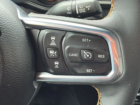 Used 2024 Jeep Wrangler Unlimited Sahara w/ Safety Group AWD/4WD image 11