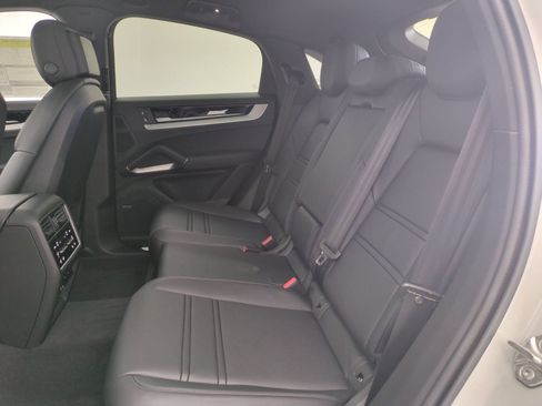 New 2026 Porsche Cayenne E-Hybrid Coupe AWD/4WD image 16