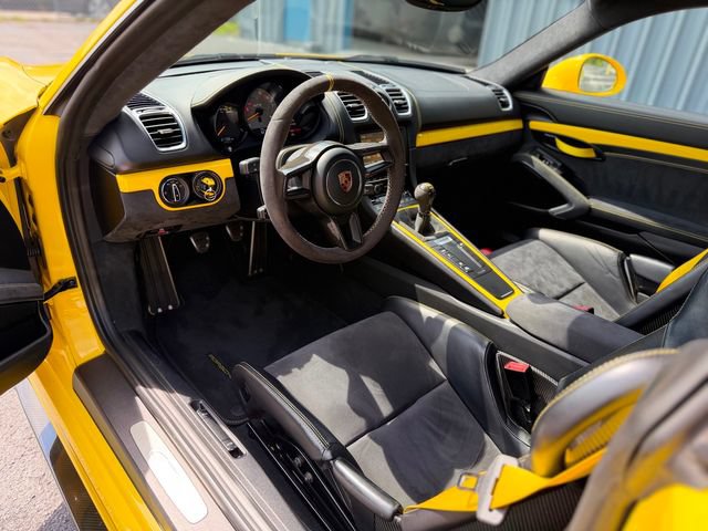 Used 2016 Porsche Cayman GT4 w/ Sport Chrono Package RWD image 91