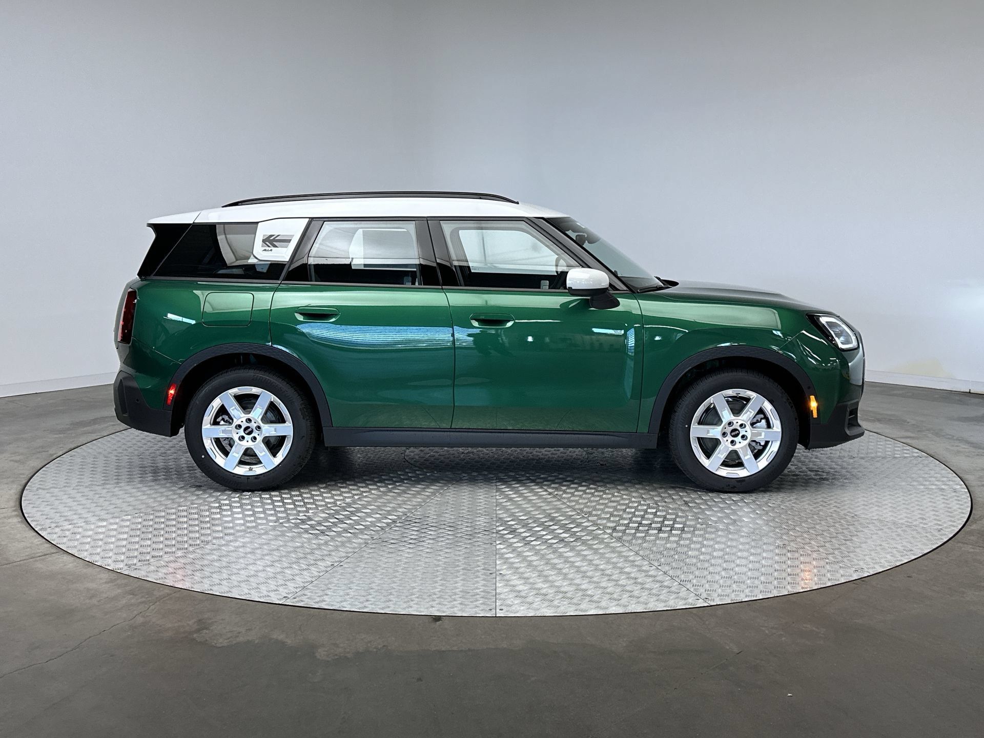 Certified 2026 MINI Cooper Countryman S AWD/4WD image 10