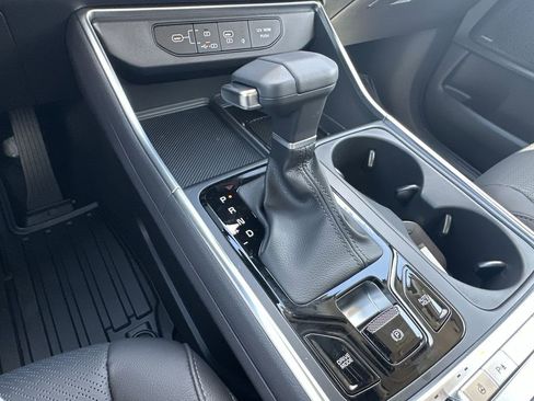 New 2026 Kia Carnival SX Prestige image 24