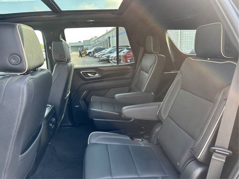 Used 2023 Chevrolet Tahoe Premier AWD/4WD image 10