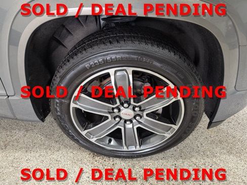 Used 2018 GMC Acadia Denali w/ Technology Package AWD/4WD image 12