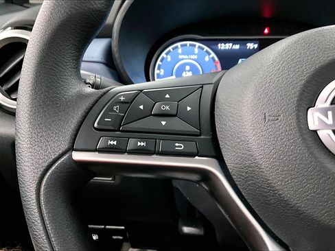 New 2025 Nissan Versa SV w/ Trunk Package image 38