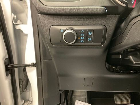 Used 2020 Ford Escape SE image 20