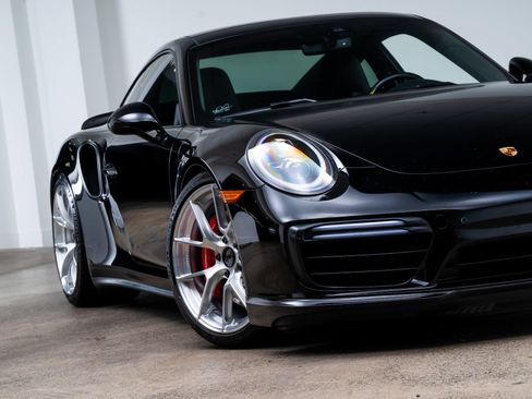 Used 2017 Porsche 911 Turbo AWD/4WD image 9