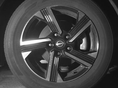 Used 2025 Nissan Sentra SV FWD image 13
