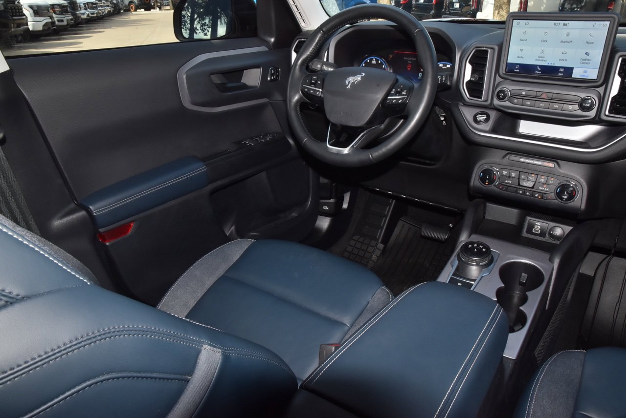 Used 2023 Ford Bronco Sport Outer Banks AWD/4WD image 15